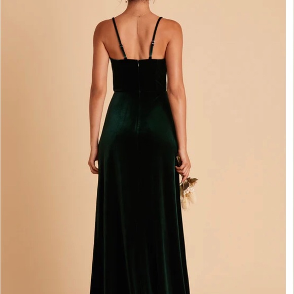 Green Velvet Dress. Very soft true to size. Only worn once - Picture 3 of 5